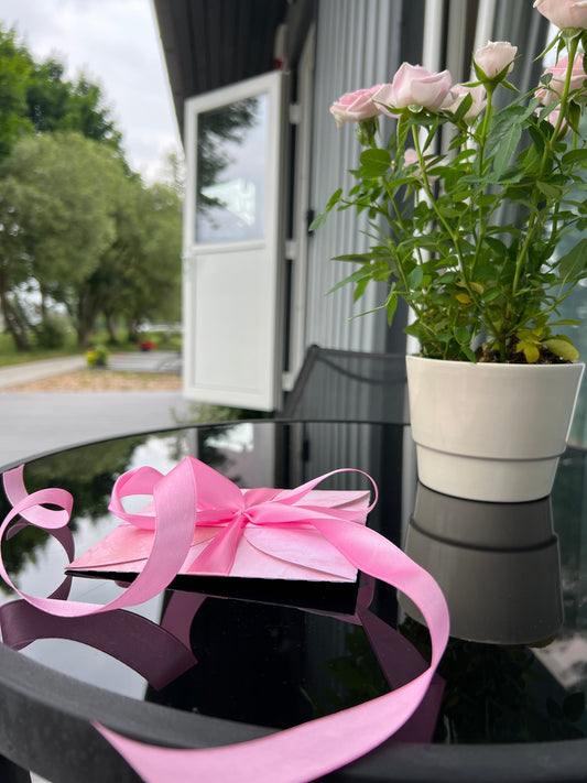 DĀVANU KARTE, lai iepriecinātu