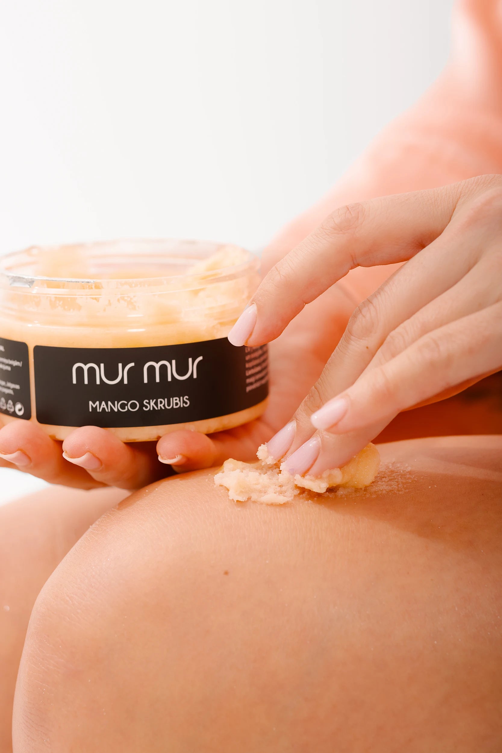 "MUR MUR" ķermeņa skrubis | MANGO
